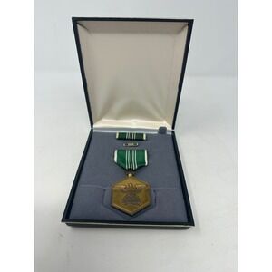 US Army Commendation Medal Set For Military Merit with Presentation Case Bronze